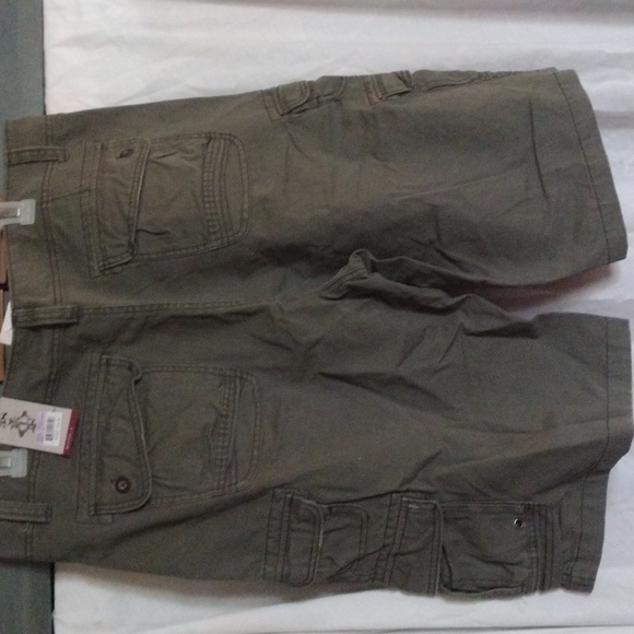 NWT IRON JEANS cargo shorts size 38 - Picture 2 of 4